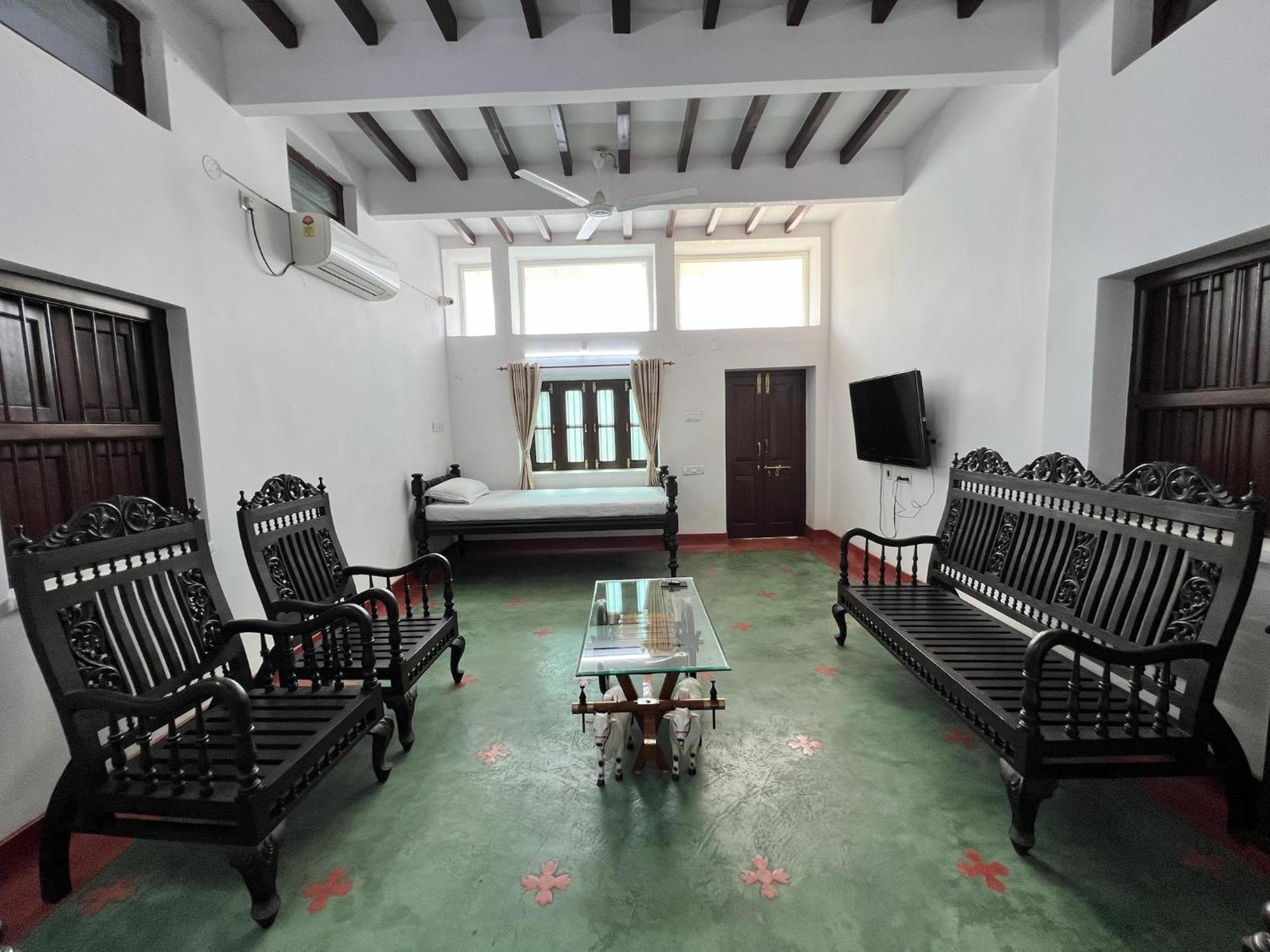 Laxmi Nivas 1949 Bed and Breakfast Secundurabad Buitenkant foto