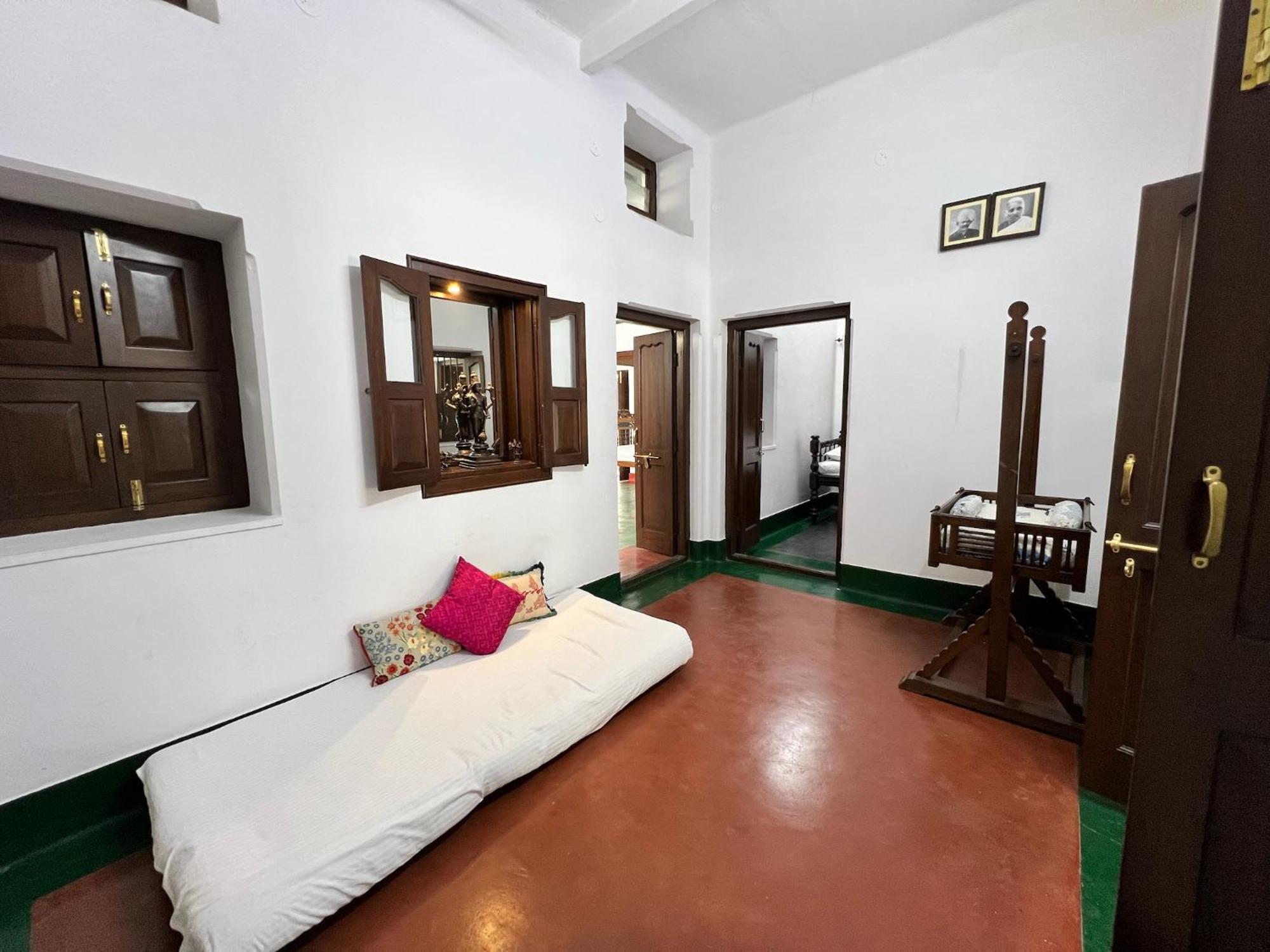 Laxmi Nivas 1949 Bed and Breakfast Secundurabad Buitenkant foto