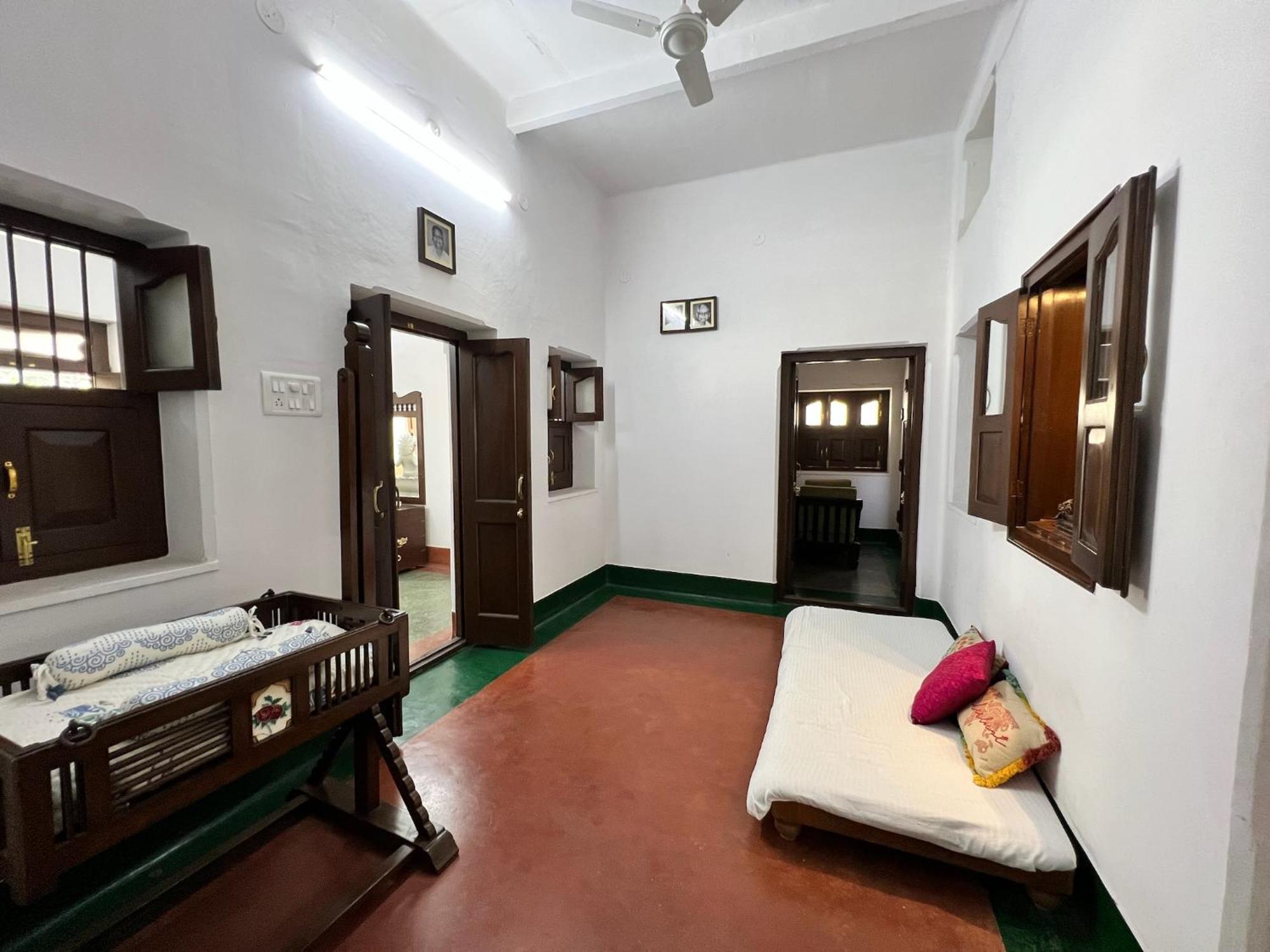 Laxmi Nivas 1949 Bed and Breakfast Secundurabad Buitenkant foto