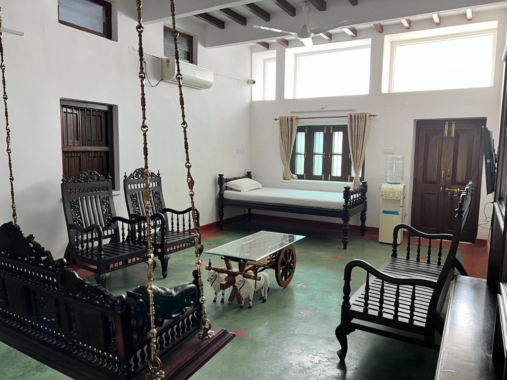 Laxmi Nivas 1949 Bed and Breakfast Secundurabad Buitenkant foto
