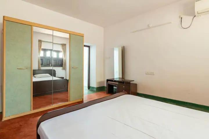 Laxmi Nivas 1949 Bed and Breakfast Secundurabad Buitenkant foto