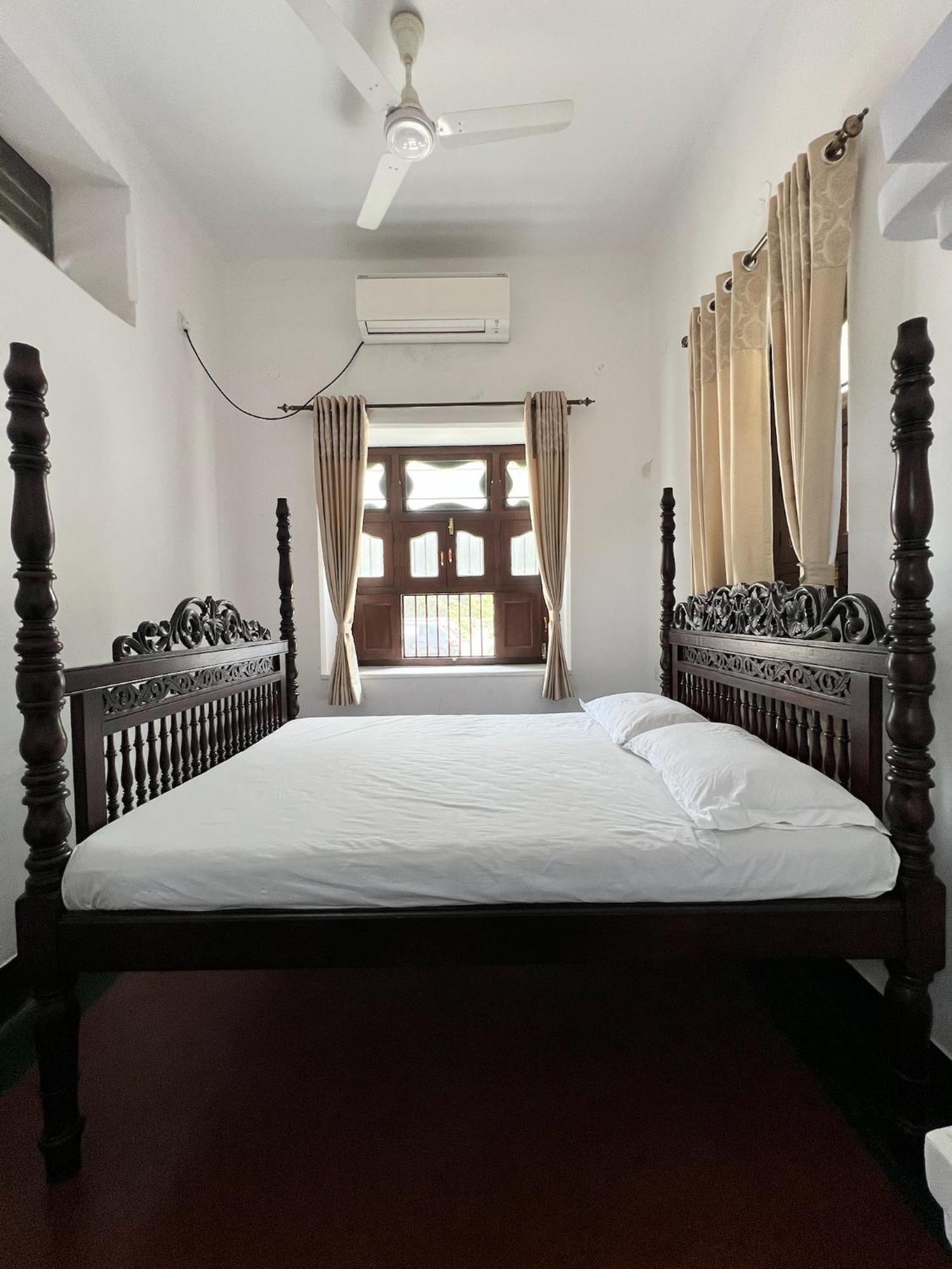 Laxmi Nivas 1949 Bed and Breakfast Secundurabad Buitenkant foto